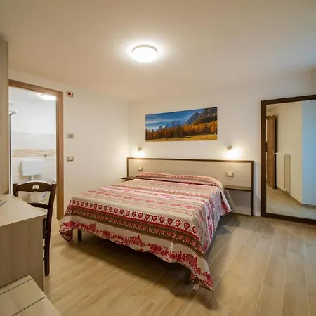 D'hotel A Rosy アオスタ