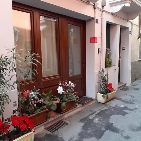 D'hotel A Rosy 2*