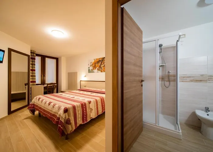 D'hotel A Rosy Gasthof Aosta